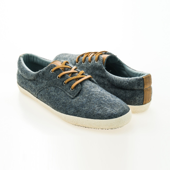 Casual shoes